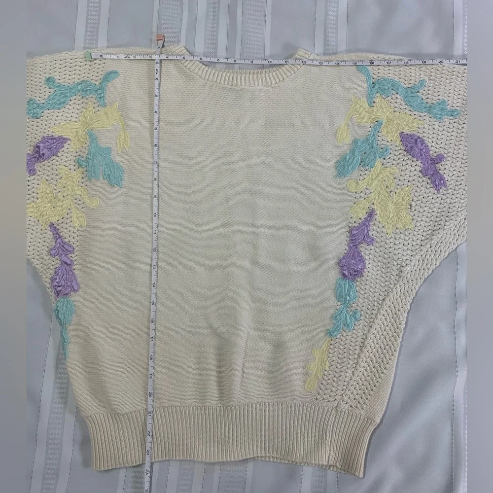 Vintage Kyouko Design Studio Pastel Floral Embroidered Cotton Knit Sweater - Picture 5 of 6